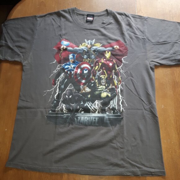 Marvel Avengers t-shirt - Picture 1 of 4